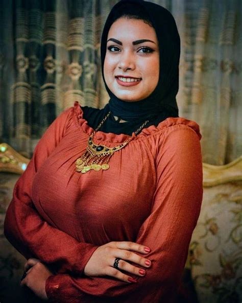 Arwa singer, Beautiful Singer from Yemen. . Big titted arab
